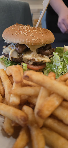Photo of Star of Ishtar Restaurant - 507 Gray Ave, Saskatoon, SK S7N 2H8